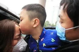 湘女多奇志 战疫立殊功图片