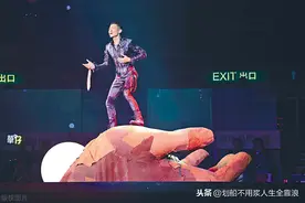 刘德华2018年香港红馆演唱会图片