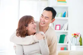 夫妻激情时刻选择这4种方式避孕？也忒不靠谱了，“坑爹”没商量图片