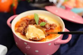 大厨教你豆腐蒸鸡蛋羹，味道真的美极了图片