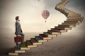 跌倒七次，要爬起来八次图片