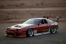 马自达RX-7最终归宿？ V8发动机植入FC3S图片