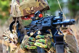 军事丨俄步兵开始装备AK-12步枪，士兵们对其赞不绝口图片