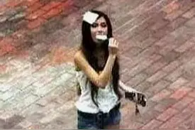 知名娱记晒杨颖早年旧照，感叹“当时土到掉渣，现在已变成王者”图片
