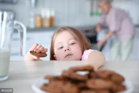 孩子总爱“偷东西”管不了？用对这4招，让孩子秒变“乖宝宝”图片