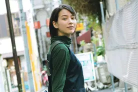 分享日本女生的4个穿衣习惯，搭配起来温柔耐看，坚持下去变女神图片