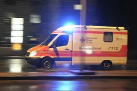 急救车去哪家医院，谁说了算？图片