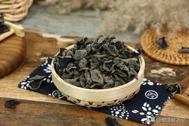 原来木耳也有假的，买木耳牢记8字口诀，轻松辨别假木耳图片