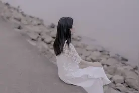 “可不可以，不要再说我丑了”图片