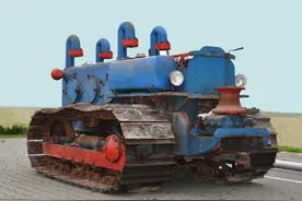 引起履带拖拉机底盘常见故障的原因是什么？图片