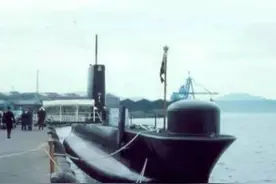 92年澳军潜艇偷偷潜至上海港：当潜艇升起潜望镜艇员们都惊呆了图片
