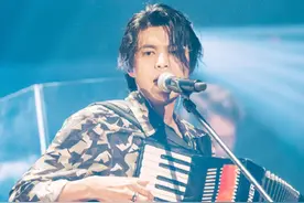 五条人用塑料袋装走《乐夏》亚军奖杯，三大蛊王你入了谁的坑？图片