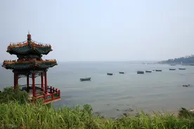 《浪淘沙·北戴河》的创作地，鸽子窝公园观日出图片