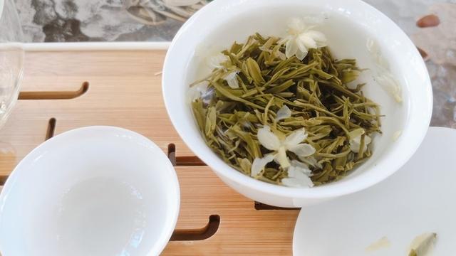 毛孔粗大有办法“缩小”吗？医生推荐"3大法宝" & 4招"拯救"毛孔