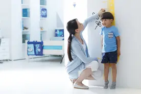 儿童标准身高体重参照表，你家宝宝达标了吗？图片
