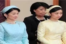 日本天皇的奢华生活：1700名佣人，年薪25亿图片