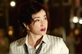 刘晓庆演《八佰》值得吗？戏份删得剩三分钟，脸部受伤还被疑整容图片