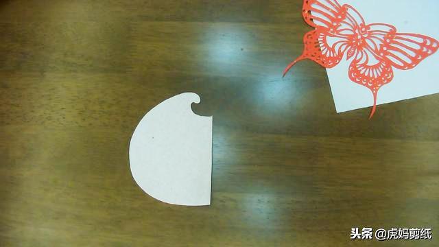 蝴蝶剪纸图文教程,那些在指尖上绽放的美丽