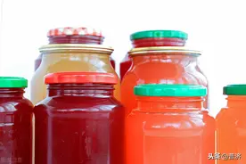 家酿瓜果酒：西瓜葡萄水蜜桃，有甜味的瓜果，家里都能酿成酒？图片