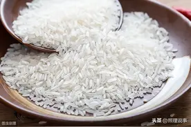 我国不会出现粮荒，但适当储备物资很有必要！以免出现盲目抢购潮图片