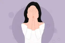 为了讨好情人，我妈偷拍我的裸照图片