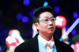 前央视主持林海：节目中“摔耳机”却获韩红力挺，今跳槽后怎样了图片