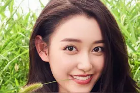 00后美女演员蒋依依时尚百变杂志大片写真图片