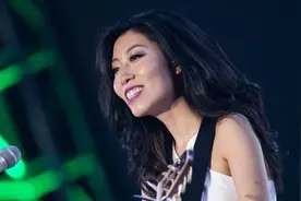 母亲被抓6周年，曲婉婷喊冤！网友：真相信正义，你早该回来自首图片