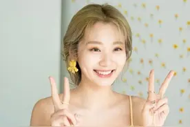 恋爱氛围满满的甜蜜歌曲，脸红的思春期—新专主打曲《Hug》公开图片