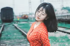 小说：和男神谈恋爱我没安全感，他把戒指套我手上，结婚好不好图片