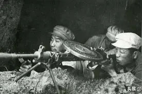 血战上甘岭的师长，本是红军俘虏，作战勇敢成为悍将图片