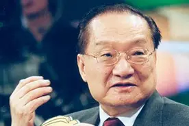 金庸先生逝世两周年，他的4个子女现况如何？图片