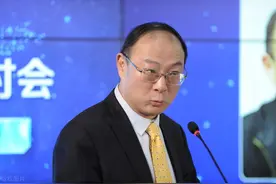 如何评价金灿荣为留美博士的儿子、儿媳举行婚礼？图片