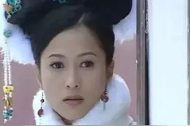 《金枝欲孽》为何美丽淡泊的福雅，要用每天含笑饮砒霜的方式去爱图片