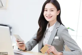 在银行工作是一种什么体验？亲历，美女描述真实感受图片