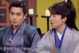 王牌：郭麒麟敞开心扉聊父子情，谁注意到一旁张若昀的表情？图片