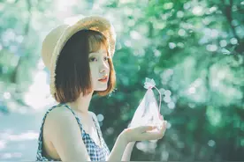 故事：“我依旧爱你，可我不再喜欢你了”她10年深情到底被辜负图片