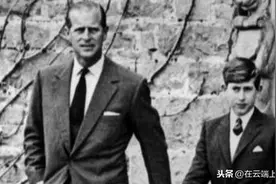 72岁的查尔斯在父亲面前像个孩子，菲利普亲王努力和儿子和平共处图片