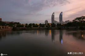 福建厦门看地标建筑世茂海峡大厦双子塔图片
