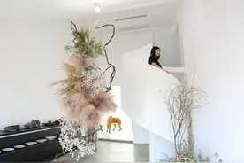 北京夫妻继承二环老房，18万改成复式，脚下就是护城河、CBD图片
