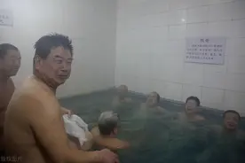 澡堂和搓澡师的历史由来，南方人真的不搓澡么？扬州搓澡师了解下图片