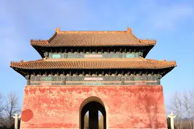 马皇后有多爱朱元璋？为他藏馒头烫伤胸部图片