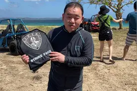 疫情下的美国华人无奈囤防弹衣，一万多一套，武汉生产图片