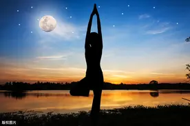 亲兄弟拥有两极端人生，一个是富翁，一个是流浪汉，差的是什么图片