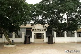 黄埔学霸：毛主席认可，蒋介石赏识，可惜25岁英年早逝图片