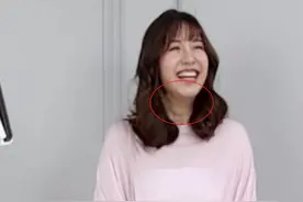 张子萱二胎后未修图曝光，身材臃肿胖出双下巴，被指和精修差别大图片