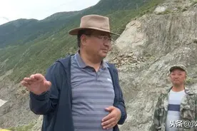 州政府副州长、县委书记仁青东珠先后深入旺藏镇、尼傲乡指导防汛救灾工作图片