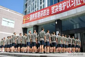 青年当兵，要了解直招与定向、退伍与退役、兵种与岗位之间的区别图片