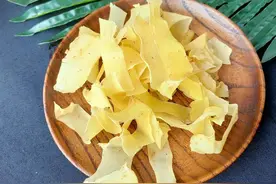 孩子想吃薯片？在家这样做，刀功不好也能做得比纸薄，又脆又香图片