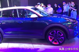 新车 | 领克06亮相成都车展，科技先锋版售14.56万元图片